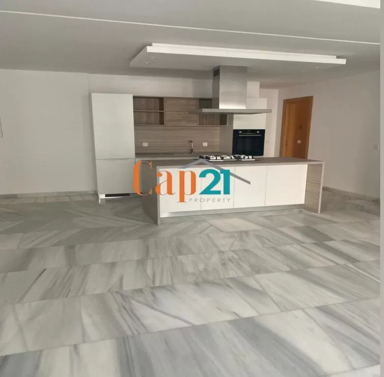 Tanger : Appartement haut standing à louer Sania Malabata