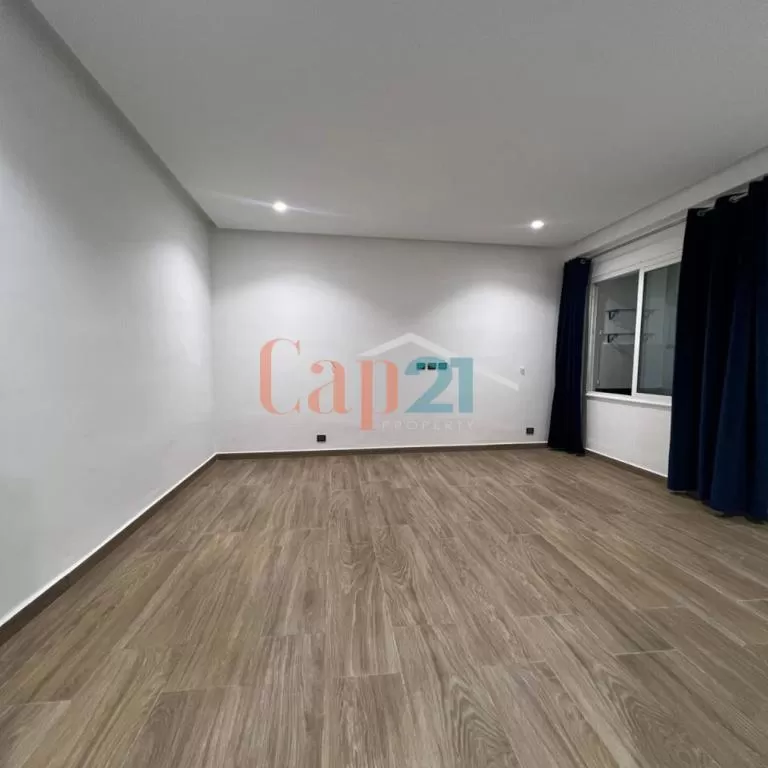 Appartement à louer longue durée à iberia Tanger