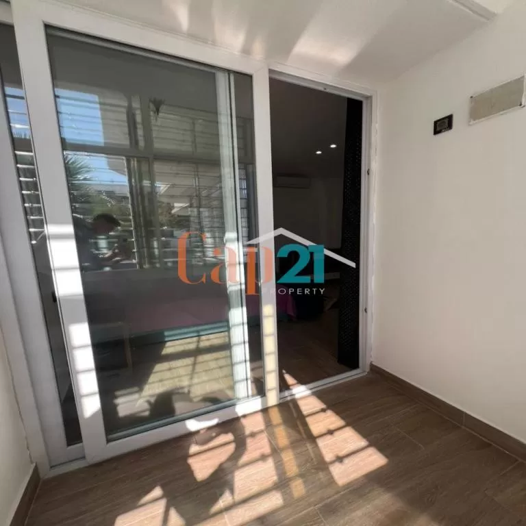 Appartement à louer longue durée à iberia Tanger