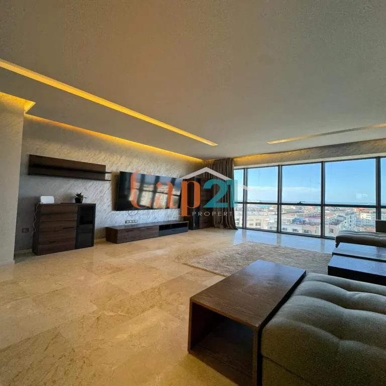 Très bel appartement lumineux et ensoleillé à louer sur la corniche de Tanger