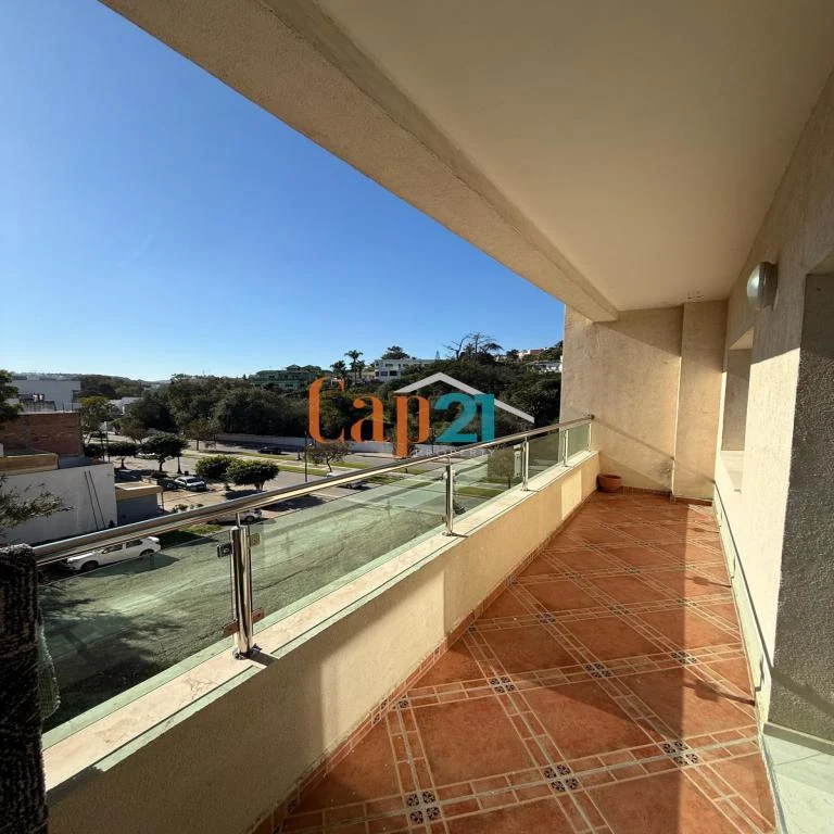 Moderne appartement à louer à Merkala