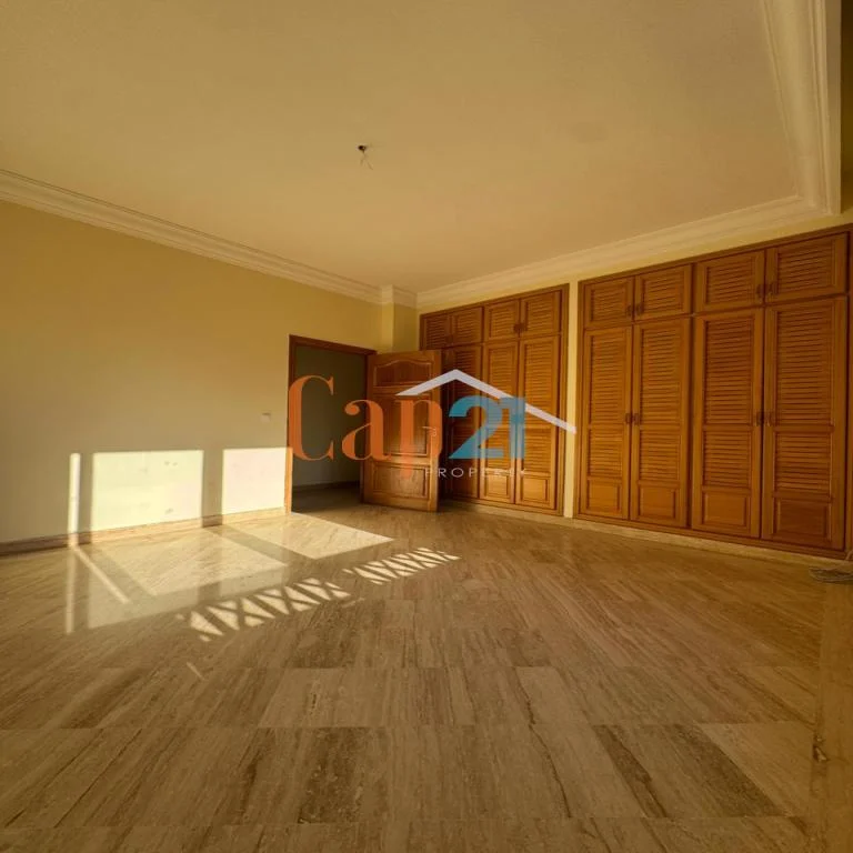 https://www.cap-property.com/annonces/RA.26040_26.webp