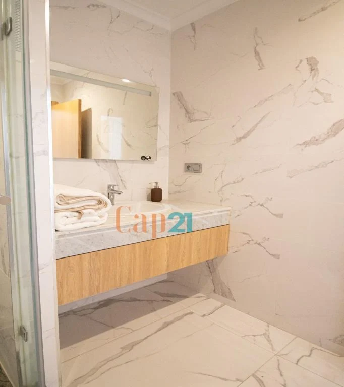Location d'un bel appartement avec piscine à Tanger City Center