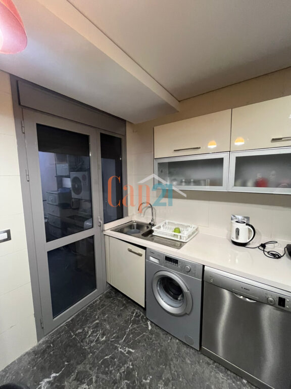 Appartement meublé avec jardin et piscine à louer