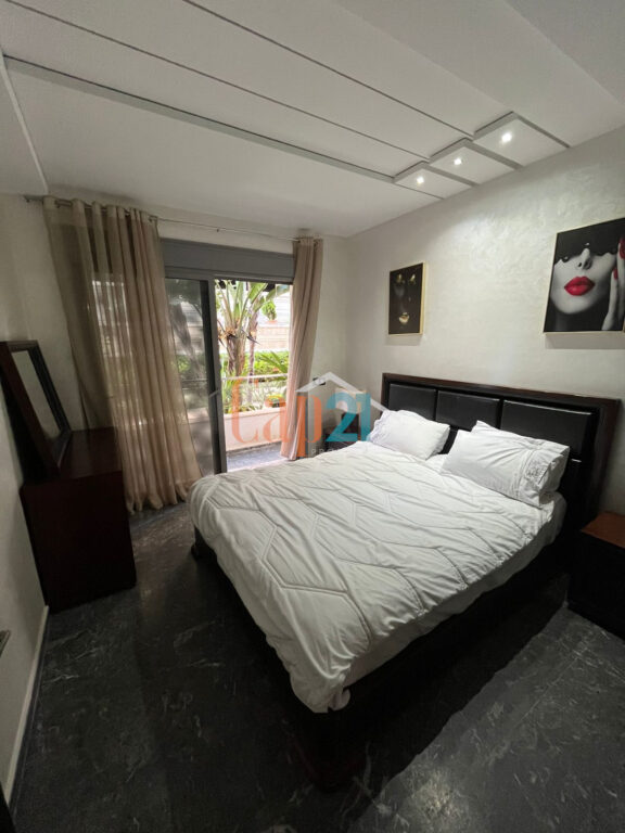 Appartement meublé avec jardin et piscine à louer