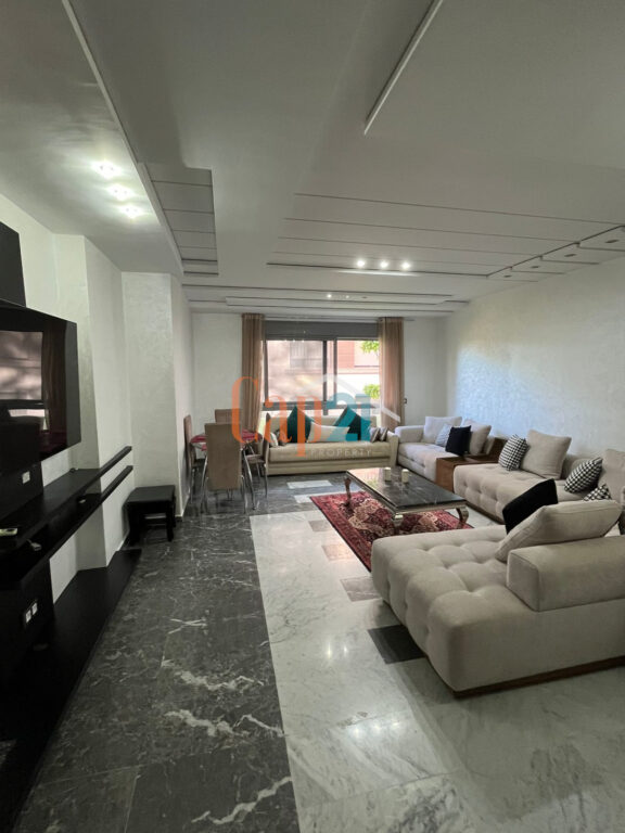 Appartement meublé avec jardin et piscine à louer