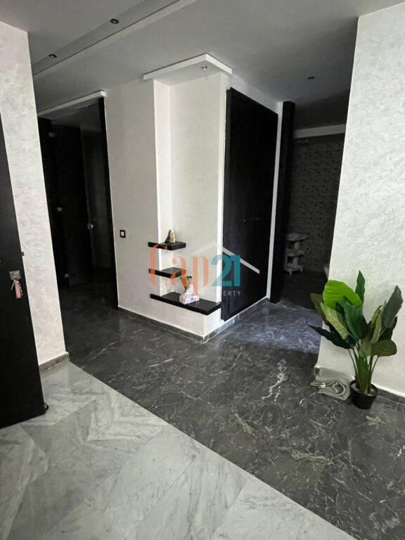 Appartement meublé avec jardin et piscine à louer