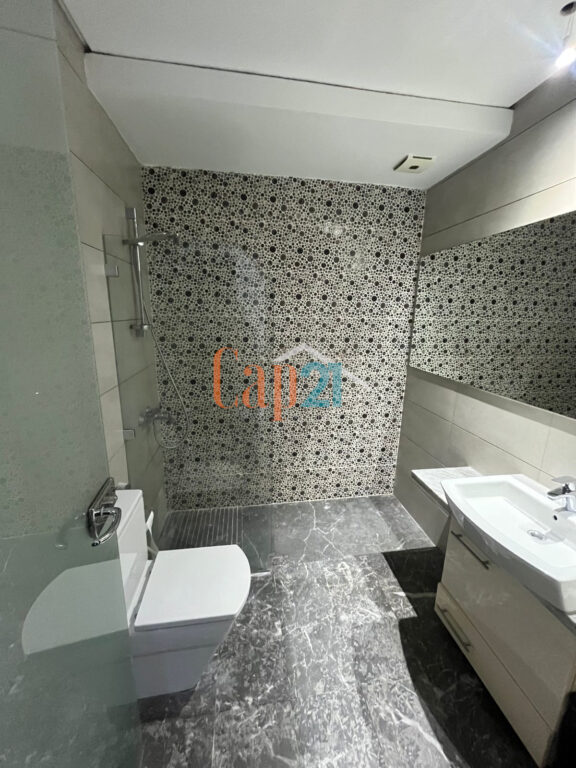 Appartement meublé avec jardin et piscine à louer