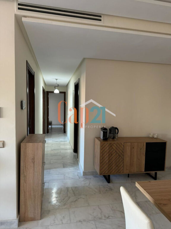 Location d'un bel appartement meublé à Place Mozar