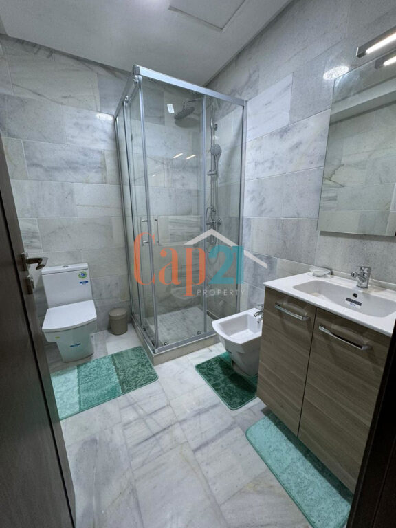Location d'un bel appartement meublé à Place Mozar
