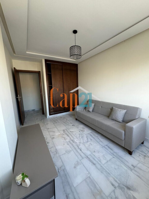 Location d'un bel appartement meublé à Place Mozar