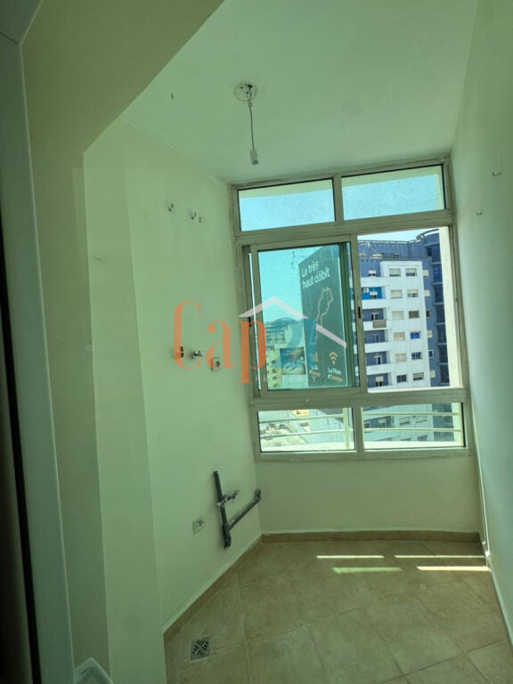 Location appartement vide spacieux à Riad Tetouan