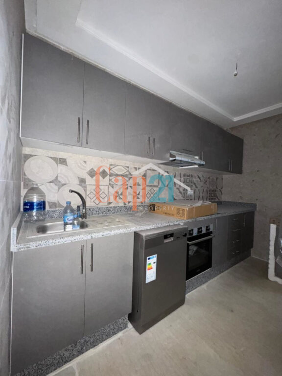 Location appartement vide spacieux à Riad Tetouan