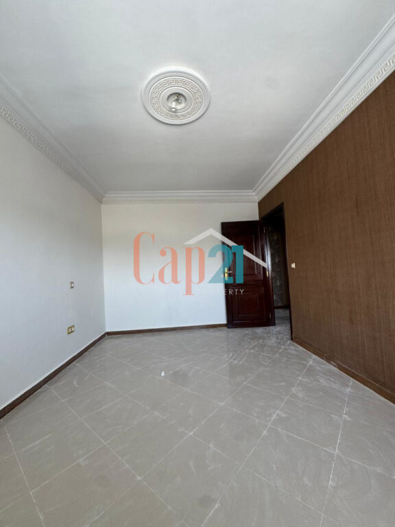 Location appartement vide spacieux à Riad Tetouan