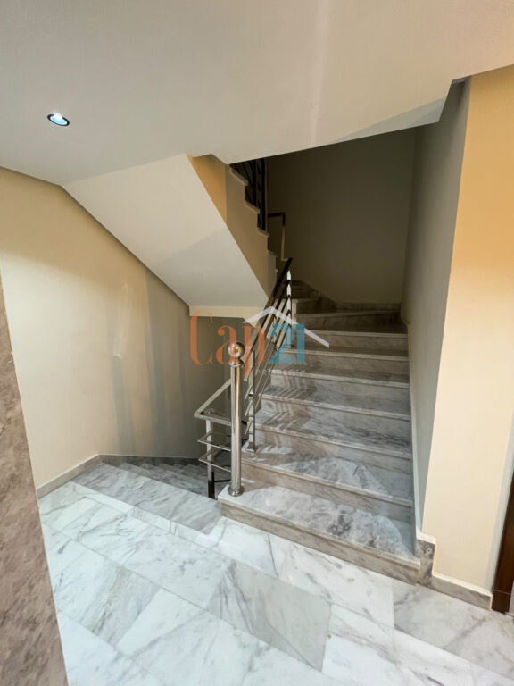 https://www.cap-property.com/annonces/RA.26125_14.jpeg