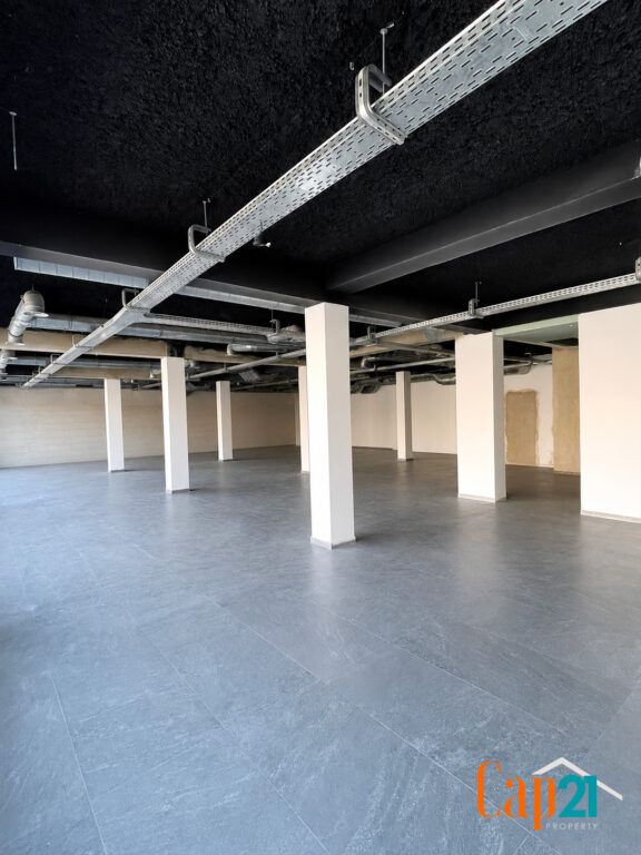 Local commercial neuf à louer – Emplacement stratégique à Tanger
