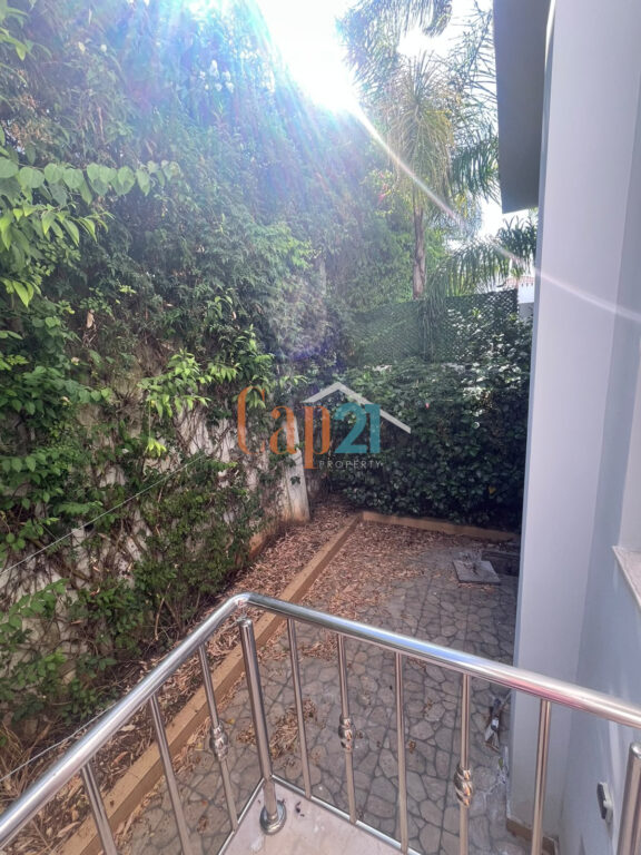 Villa 4Ch moderne vide à louer à Boubana