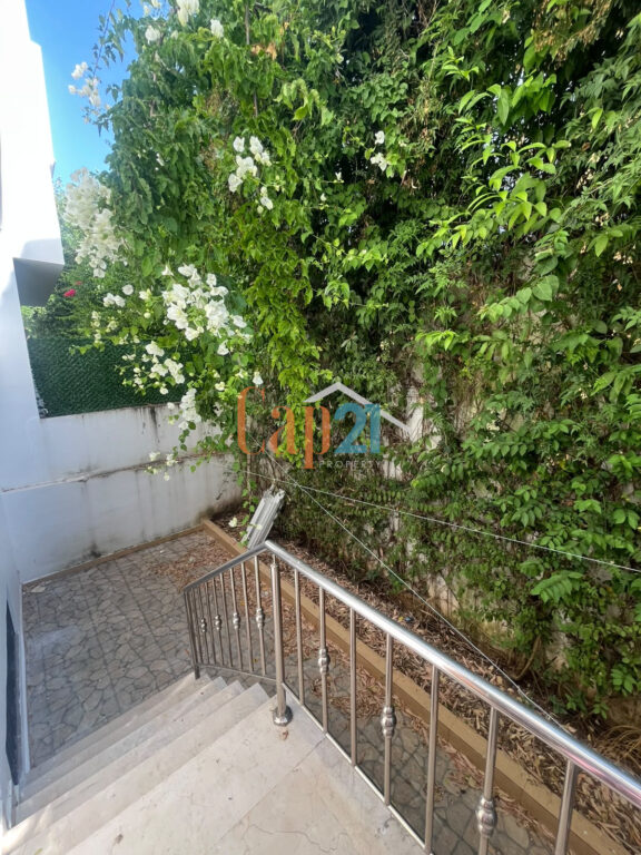 Villa 4Ch moderne vide à louer à Boubana