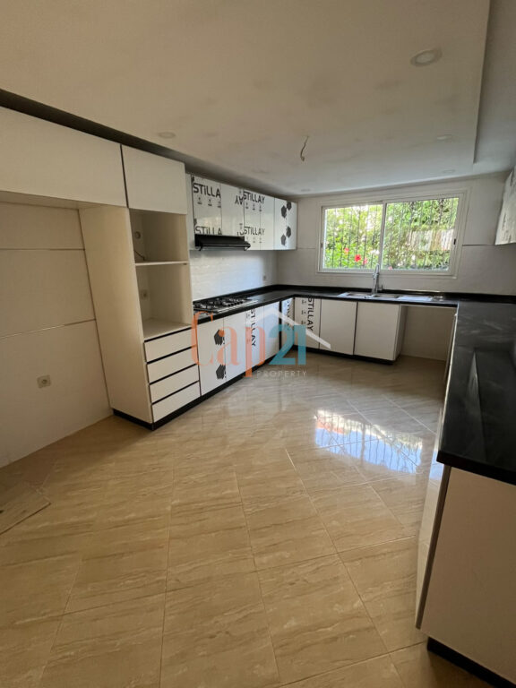 Villa 5Ch moderne vide à louer à Boubana