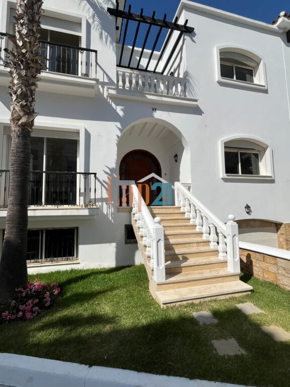 Villa 5Ch moderne vide à louer à Boubana