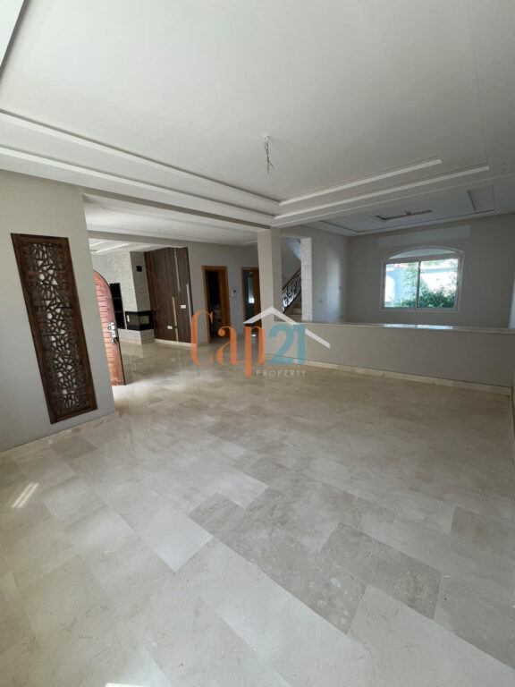 Villa 5Ch moderne vide à louer à Boubana
