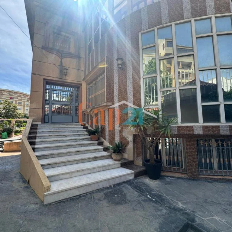 Villa à vendre vide à Val Fleuri