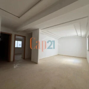Neuf appartement vide à louer à Mesnana